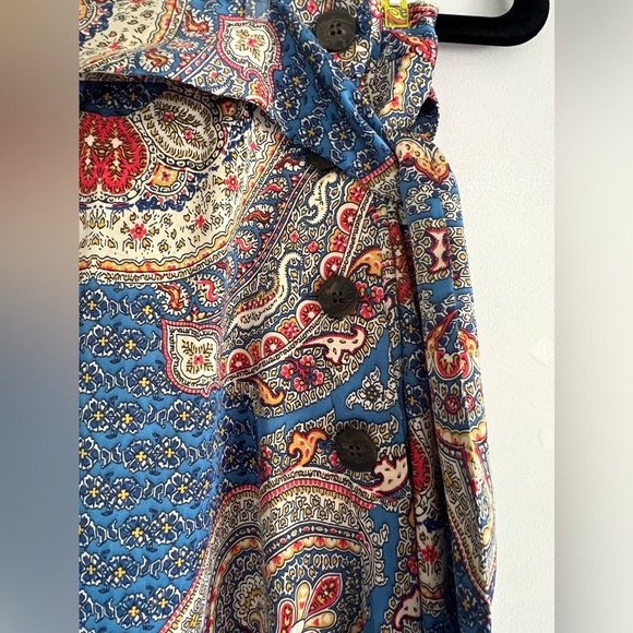 Beautiful Paisley Print Women's Maxi Skirt with Sash & Wood Button Details - Picture 4 of 8